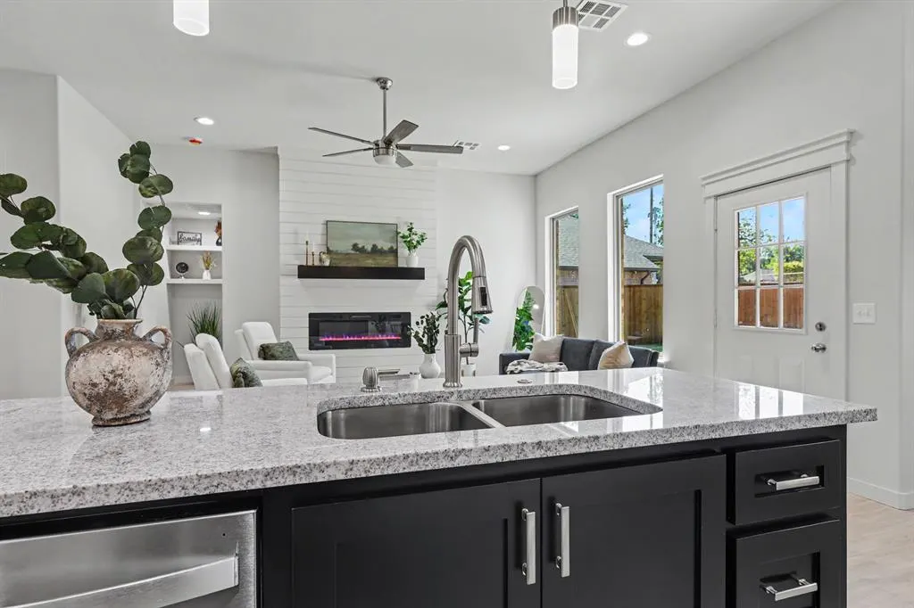 Photo 13 — 404 SW 40 Street, Oklahoma City, OK 73109