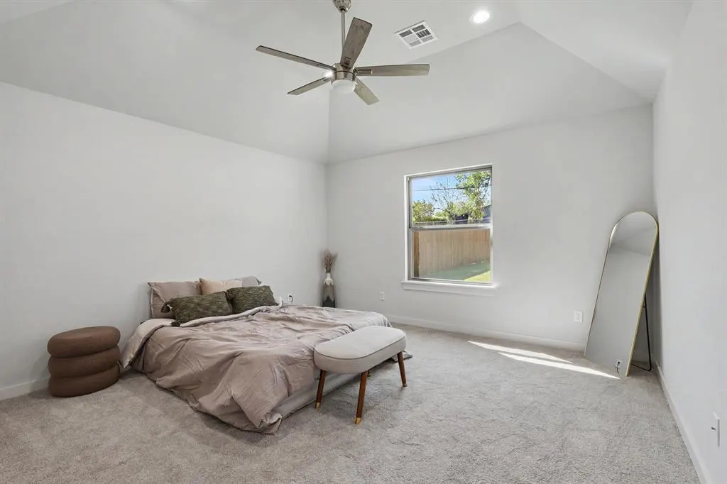 Photo 16 — 404 SW 40 Street, Oklahoma City, OK 73109