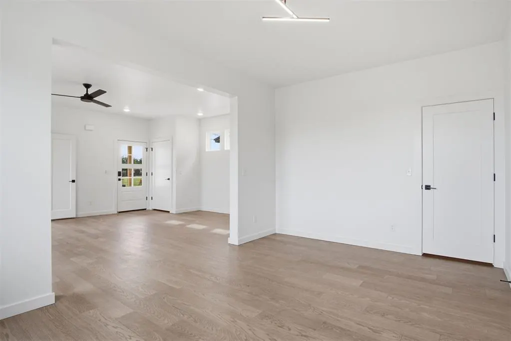 Photo 9 — 1605 NE 7th Street, Oklahoma City, OK 73117