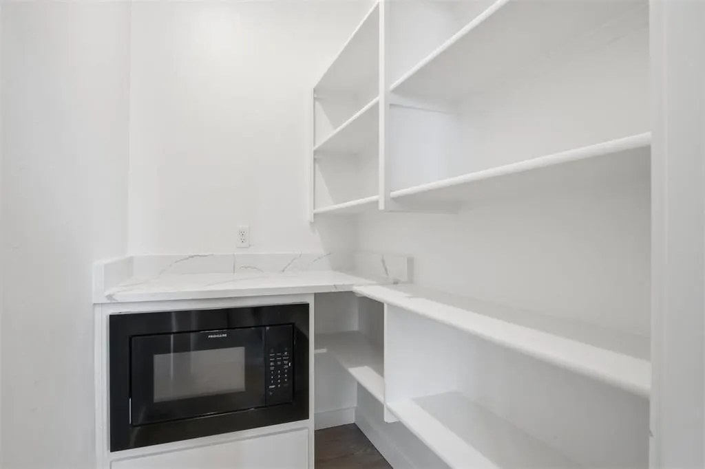 Photo 13 — 1605 NE 7th Street, Oklahoma City, OK 73117