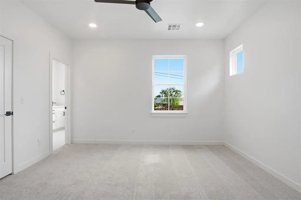 Photo 21 — 1605 NE 7th Street, Oklahoma City, OK 73117