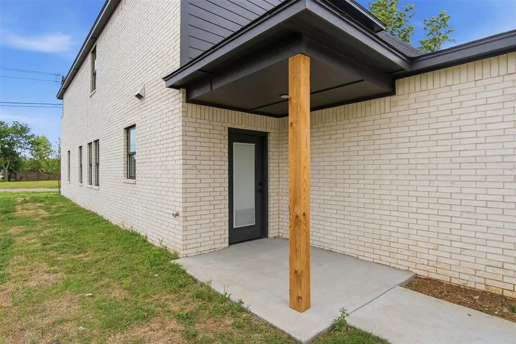 Photo 28 — 1605 NE 7th Street, Oklahoma City, OK 73117