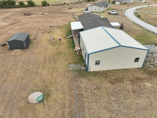 Photo 3 — 1426 County Road 1344, Chickasha, OK 73018