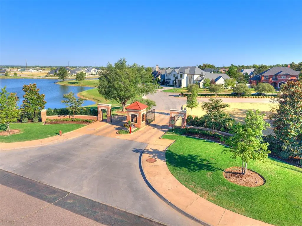 Photo 5 — 4420 Ashton Court, Norman, OK 73072