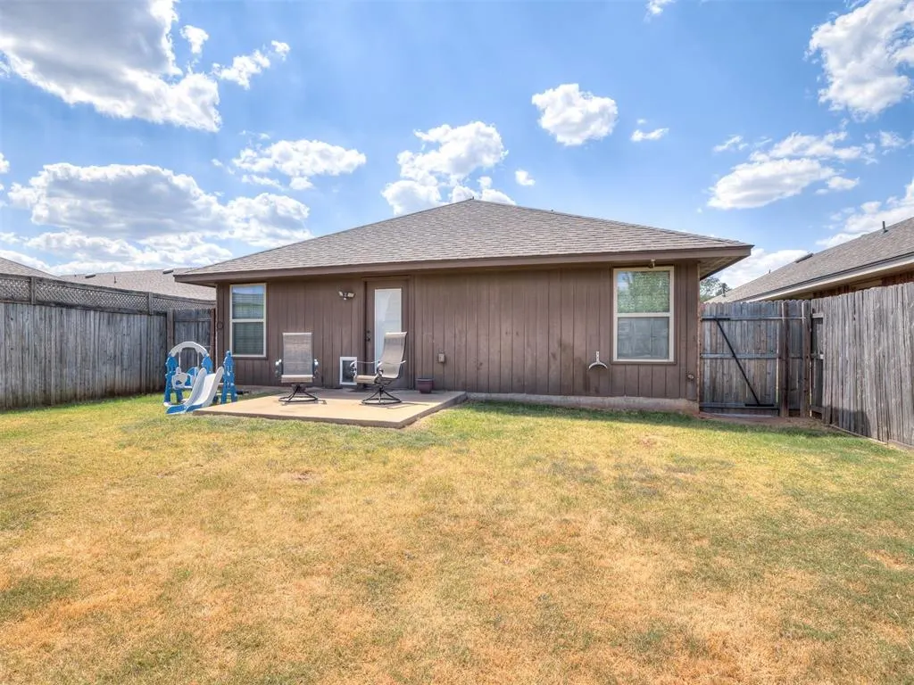 Photo 21 — 5810 Clearwater Drive, Oklahoma City, OK 73179