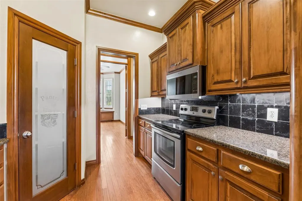 Photo 10 — 15718 Teesdale Road, Edmond, OK 73013