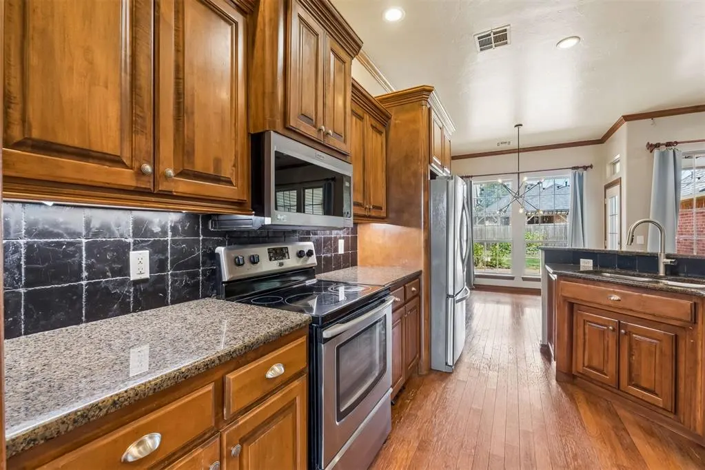 Photo 11 — 15718 Teesdale Road, Edmond, OK 73013