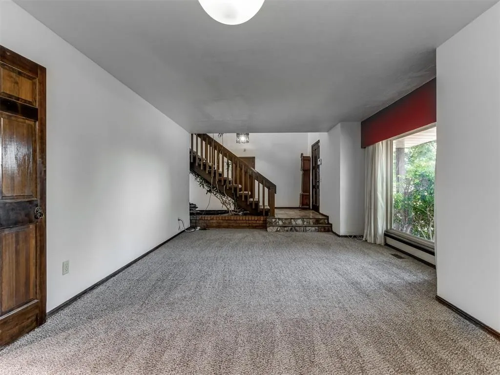 Photo 18 — 9220 Sutton Place, Oklahoma City, OK 73132