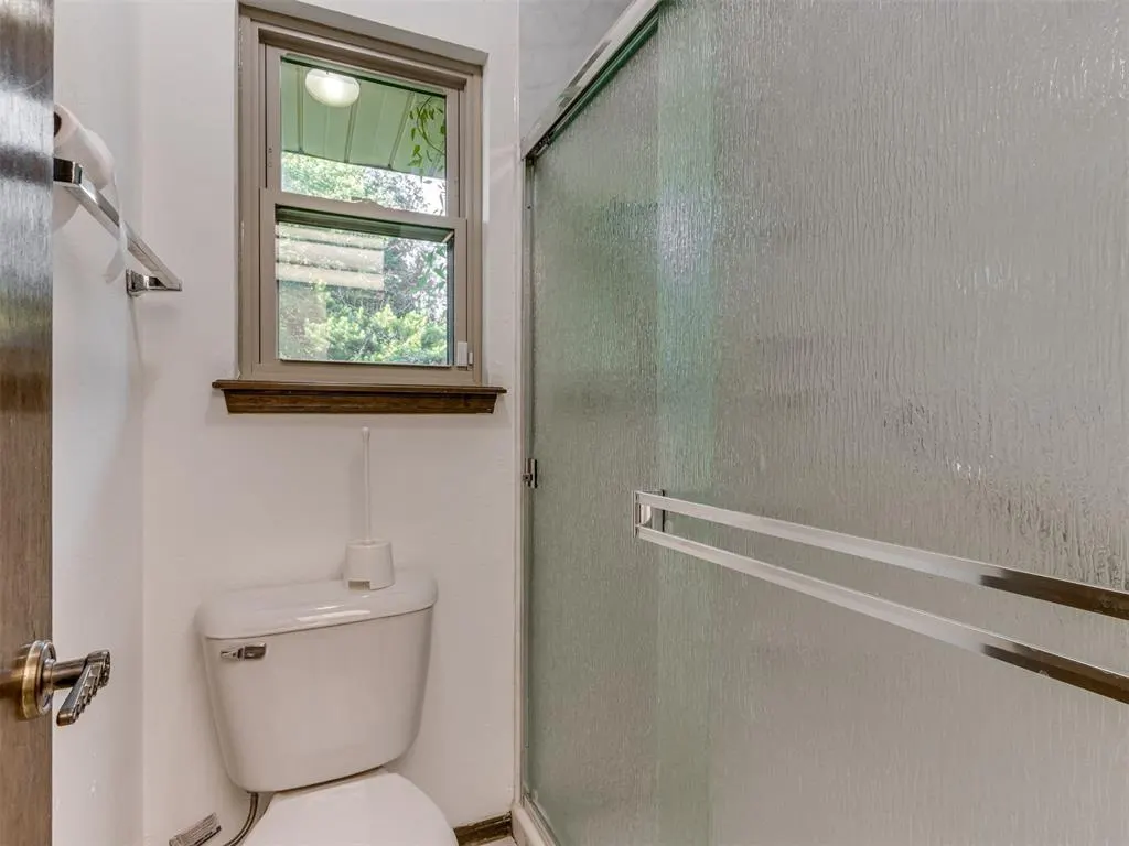 Photo 24 — 9220 Sutton Place, Oklahoma City, OK 73132