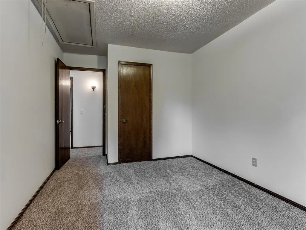 Photo 35 — 9220 Sutton Place, Oklahoma City, OK 73132
