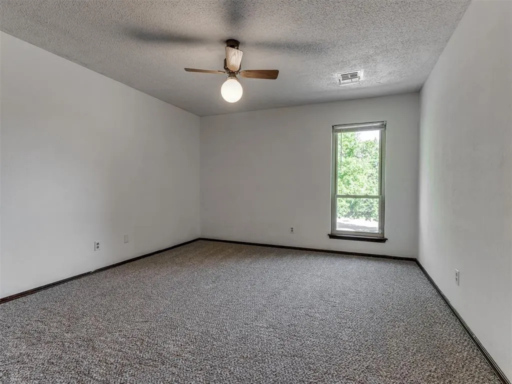 Photo 38 — 9220 Sutton Place, Oklahoma City, OK 73132