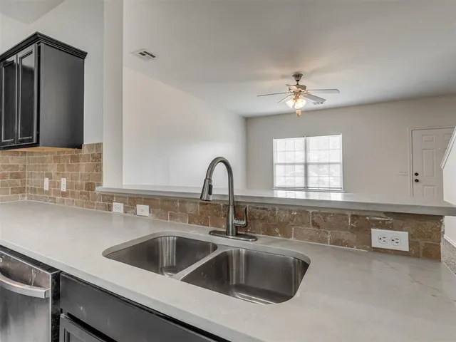 Photo 4 — 10225 Hidden Village Drive, Oklahoma City, OK 73120