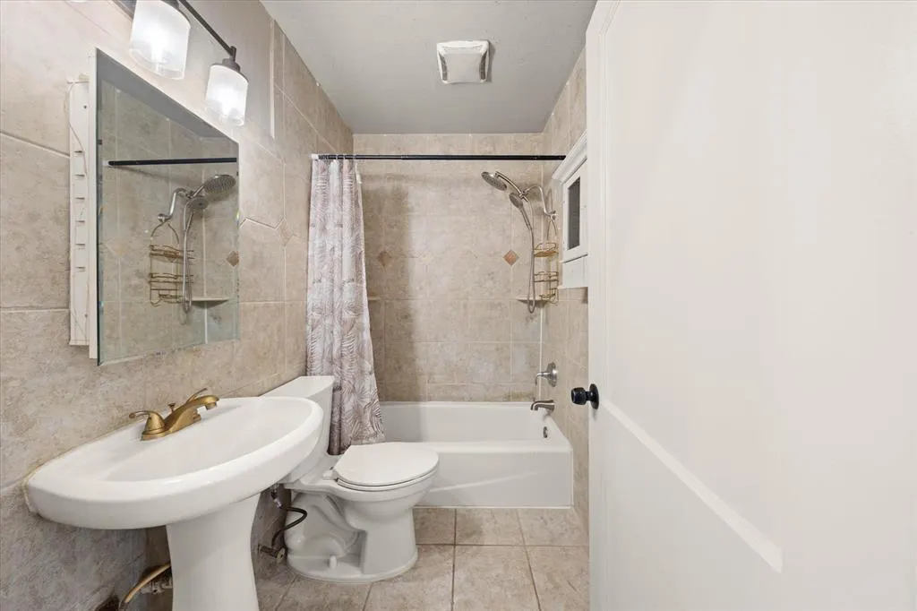 Photo 37 — 2325 NW 15th Street, Oklahoma City, OK 73107