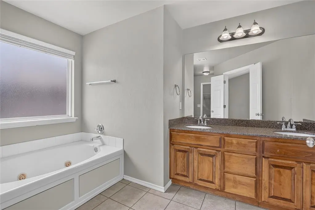 Photo 26 — 18109 Montoro Way, Edmond, OK 73012