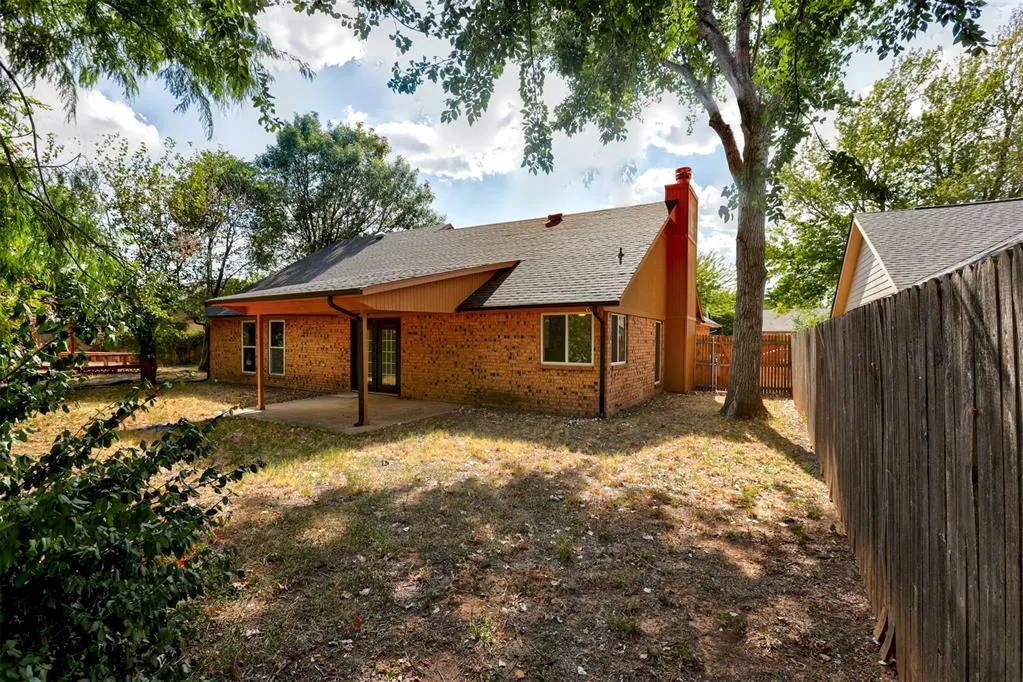 Photo 42 — 3300 N Meadowood Drive, Oklahoma City, OK 73110
