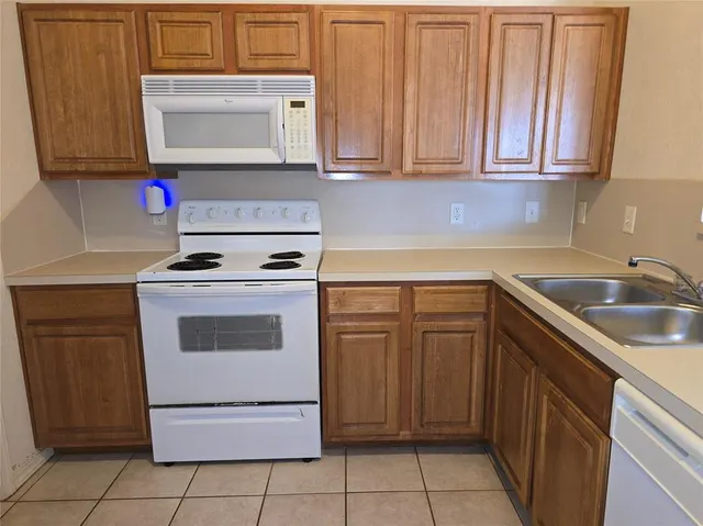 Photo 7 — 1701 NW 150th Terrace, Edmond, OK 73013