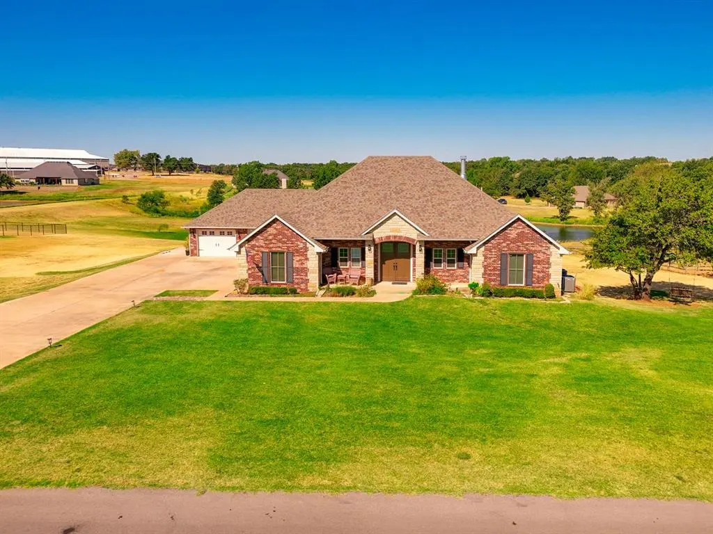 Photo 2 — 9393 Bear Creek Road, Guthrie, OK 73044