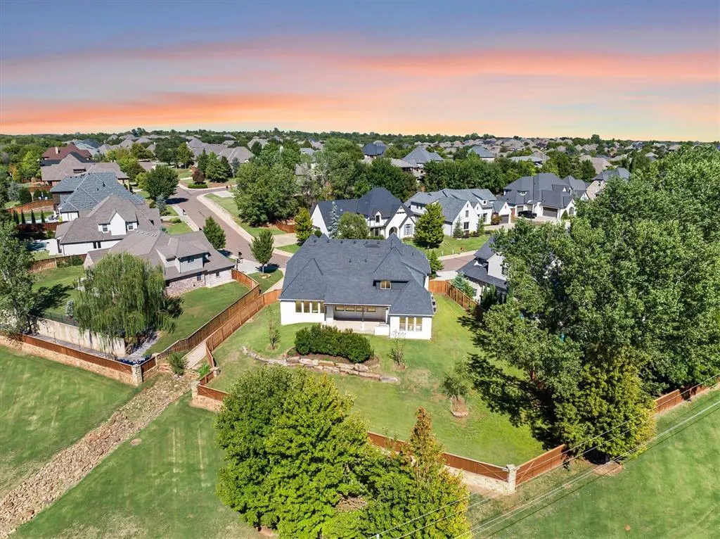 Photo 2 — 2208 Old Creek Road, Edmond, OK 73034