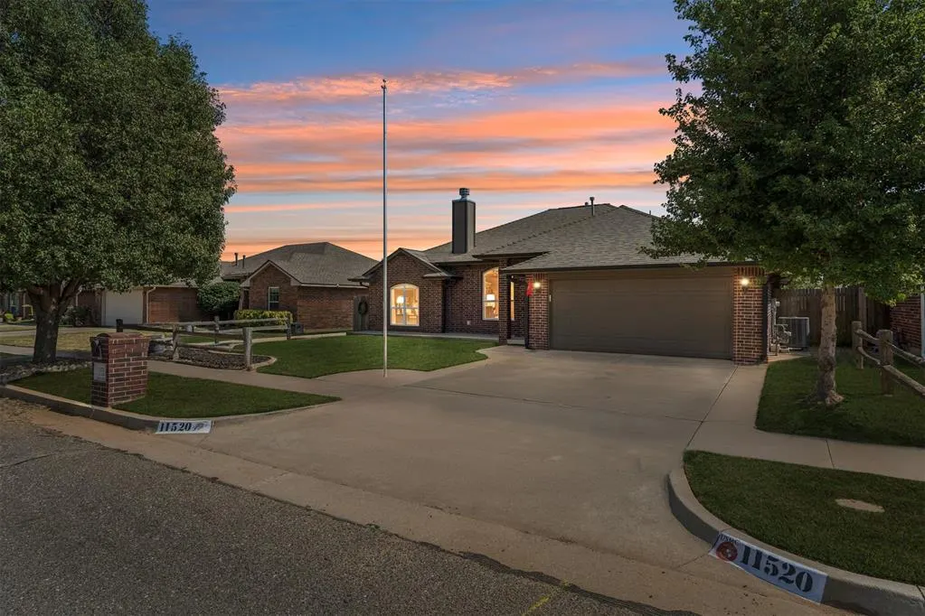 Photo 3 — 11520 SW 11th Street, Yukon, OK 73099