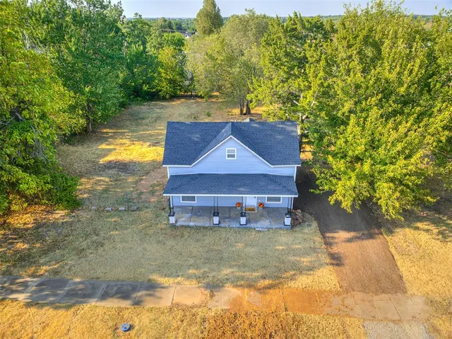Photo 7 — 1214 E Harrison Avenue, Guthrie, OK 73044