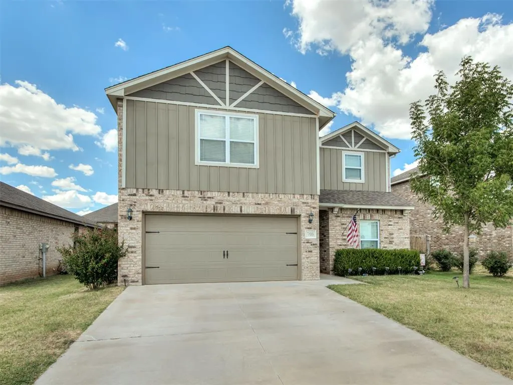Front exterior — 705 St James Place, Newcastle, OK 73065