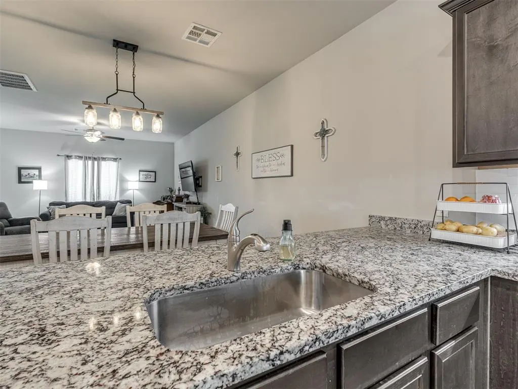 Photo 8 — 705 St James Place, Newcastle, OK 73065
