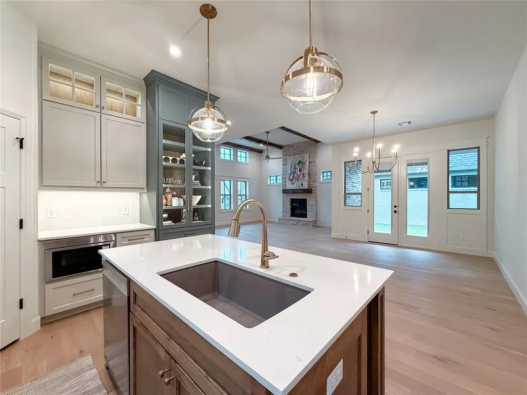 Photo 13 — 1916 Paseo Place, Edmond, OK 73034
