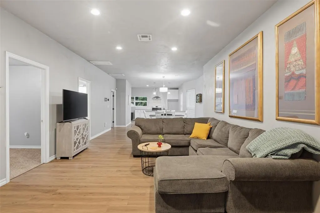 Photo 9 — 2015 N Youngs Boulevard, Oklahoma City, OK 73107