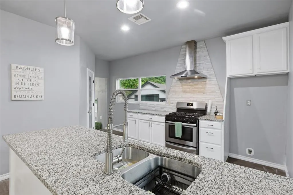 Photo 16 — 2015 N Youngs Boulevard, Oklahoma City, OK 73107