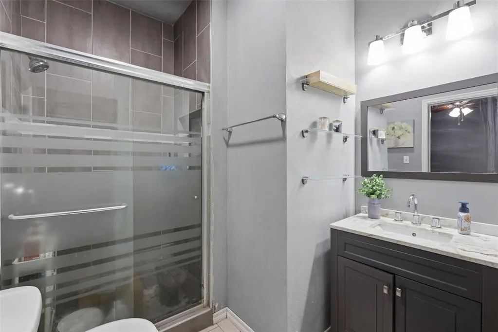 Photo 26 — 2015 N Youngs Boulevard, Oklahoma City, OK 73107