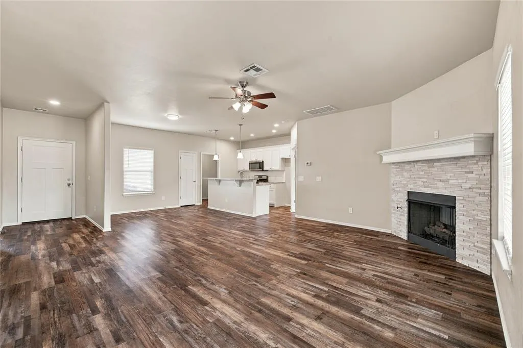 Photo 11 — 10612 Mountain Fork Drive, Yukon, OK 73099