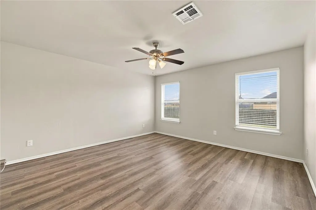 Photo 17 — 10612 Mountain Fork Drive, Yukon, OK 73099