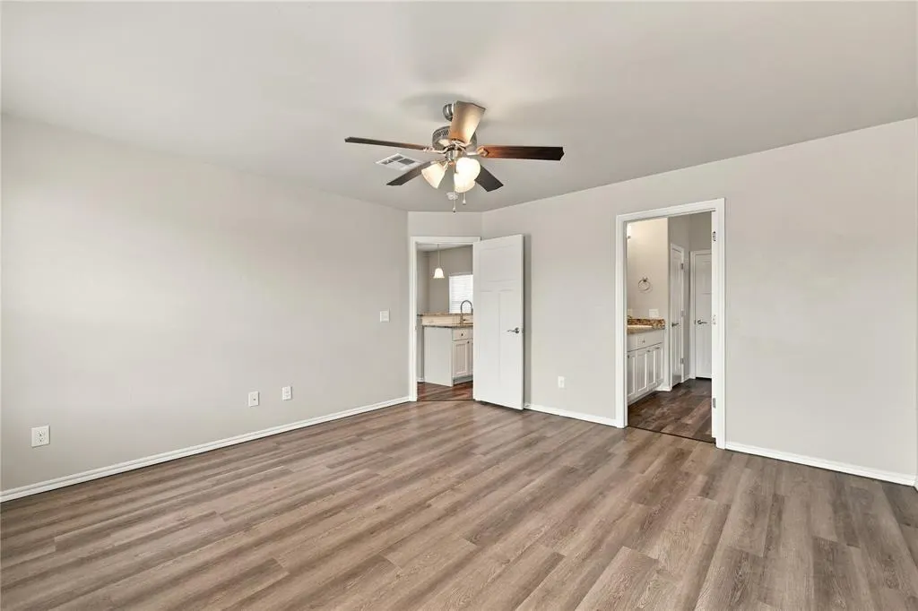 Photo 18 — 10612 Mountain Fork Drive, Yukon, OK 73099