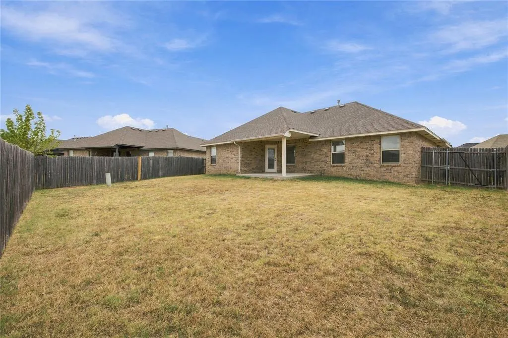 Photo 26 — 10612 Mountain Fork Drive, Yukon, OK 73099