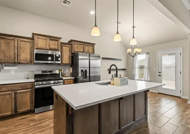 Photo 6 — 7724 Windstone Drive, Oklahoma City, OK 73132