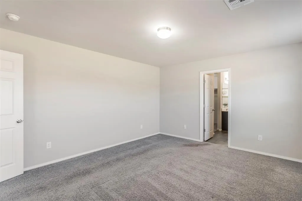 Photo 17 — 4108 Siena Ridge Boulevard, Oklahoma City, OK 73179