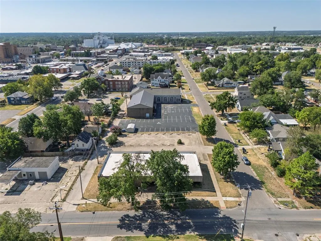 Photo 7 — 123 W Highland Street, Shawnee, OK 74801