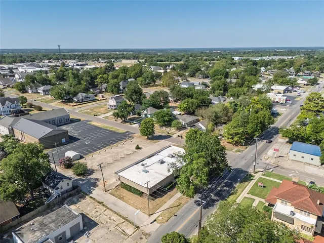 Photo 8 — 123 W Highland Street, Shawnee, OK 74801
