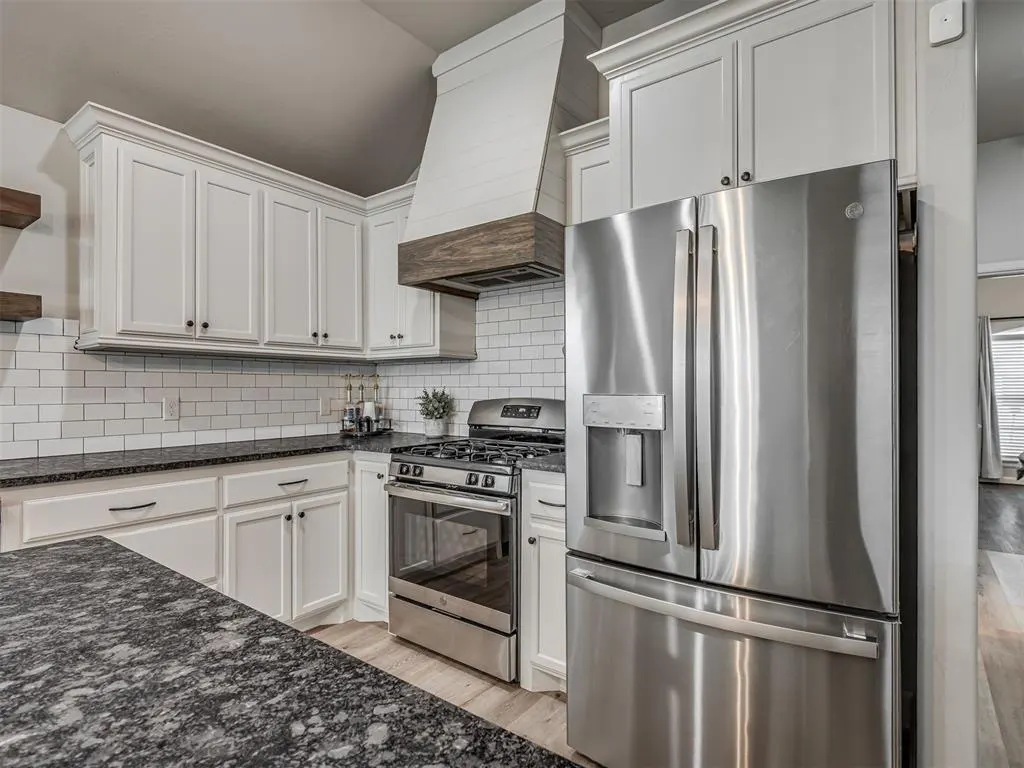 Photo 13 — 1915 Twisted Oak Court, Shawnee, OK 74804