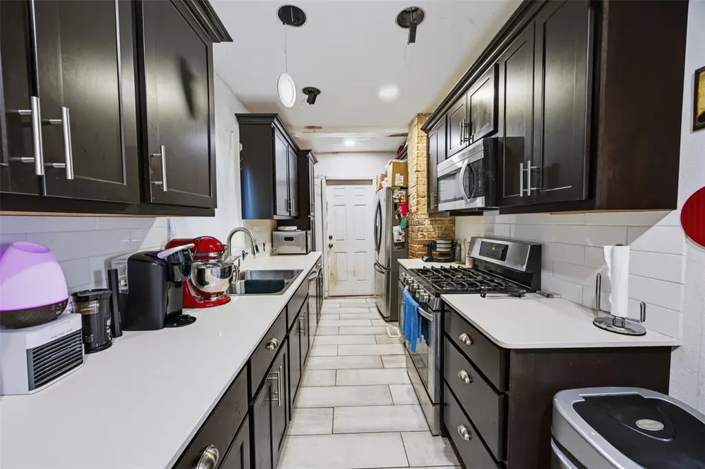 Photo 12 — 1721 NW 17th Street, Oklahoma City, OK 73106