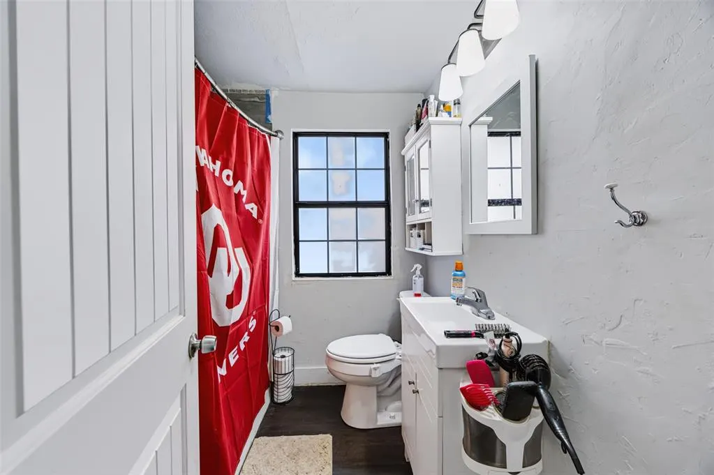 Photo 15 — 1721 NW 17th Street, Oklahoma City, OK 73106