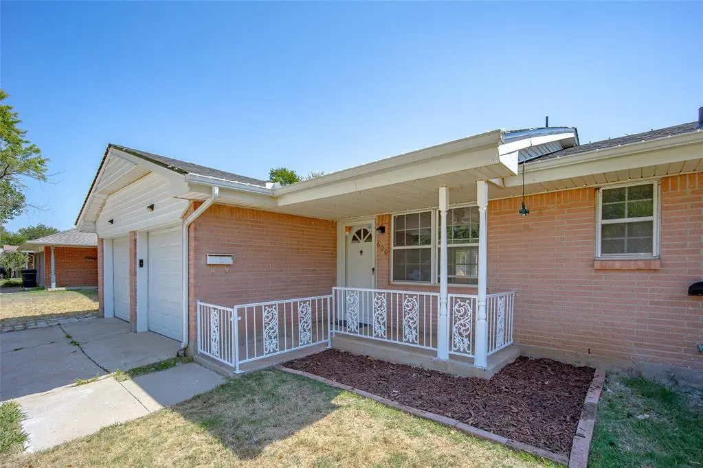 Photo 3 — 600 Leslie Drive, Del City, OK 73115