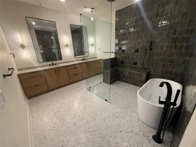 Photo 4 — 1601 Randel Road, Nichols Hills, OK 73116