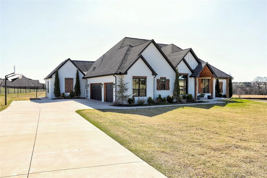 Photo 2 — 3562 Winding Ridge Drive, Blanchard, OK 73010