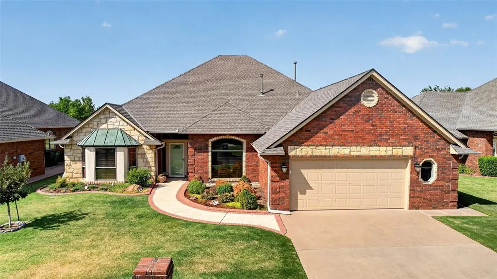 Front exterior — 2621 NW 151st Street, Edmond, OK 73013