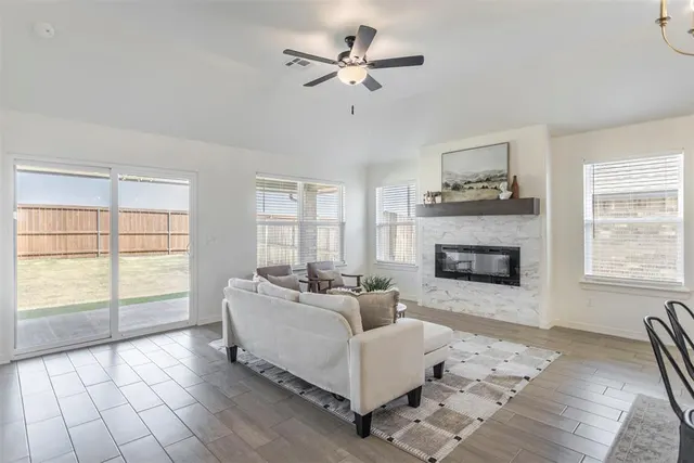 Photo 5 — 12009 NW 121st Circle, Yukon, OK 73099