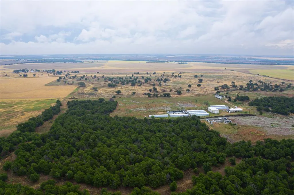 Photo 9 — 238471 E 780 Road, Oakwood, OK 73658
