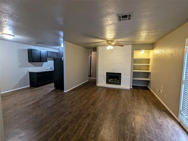 Photo 3 — 1411 Concord Drive 1411, Norman, OK 73071