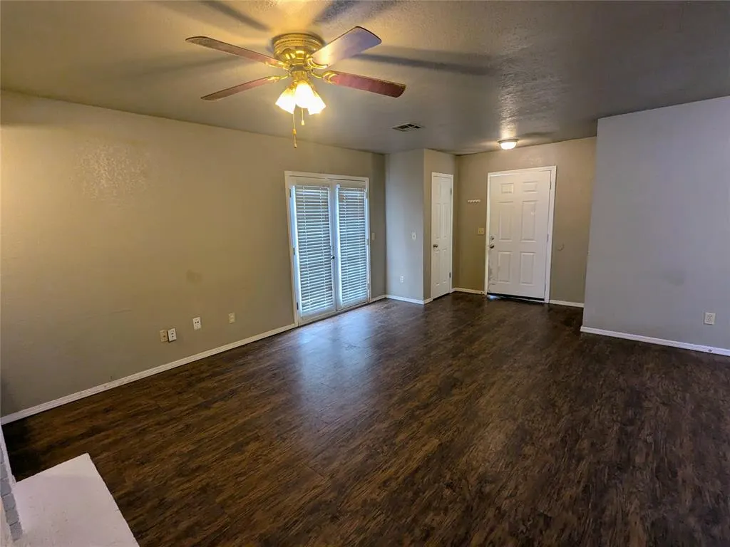 Photo 5 — 1411 Concord Drive 1411, Norman, OK 73071