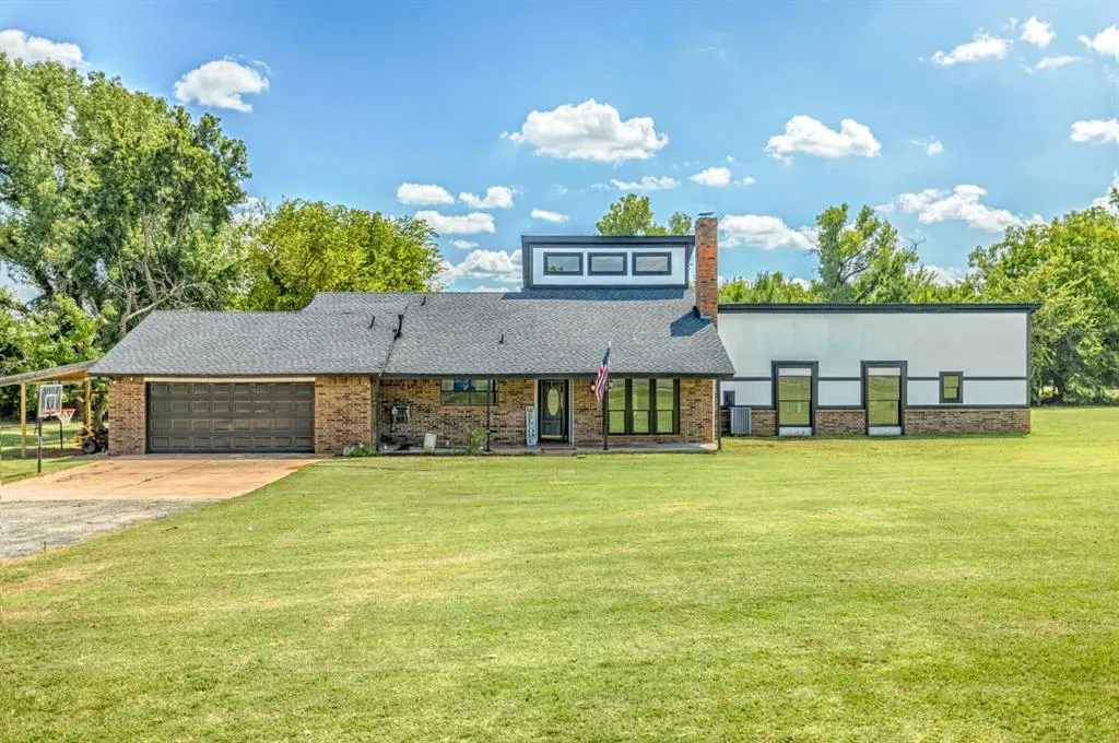 Front exterior — 707 Cedar Springs Drive, Tuttle, OK 73089